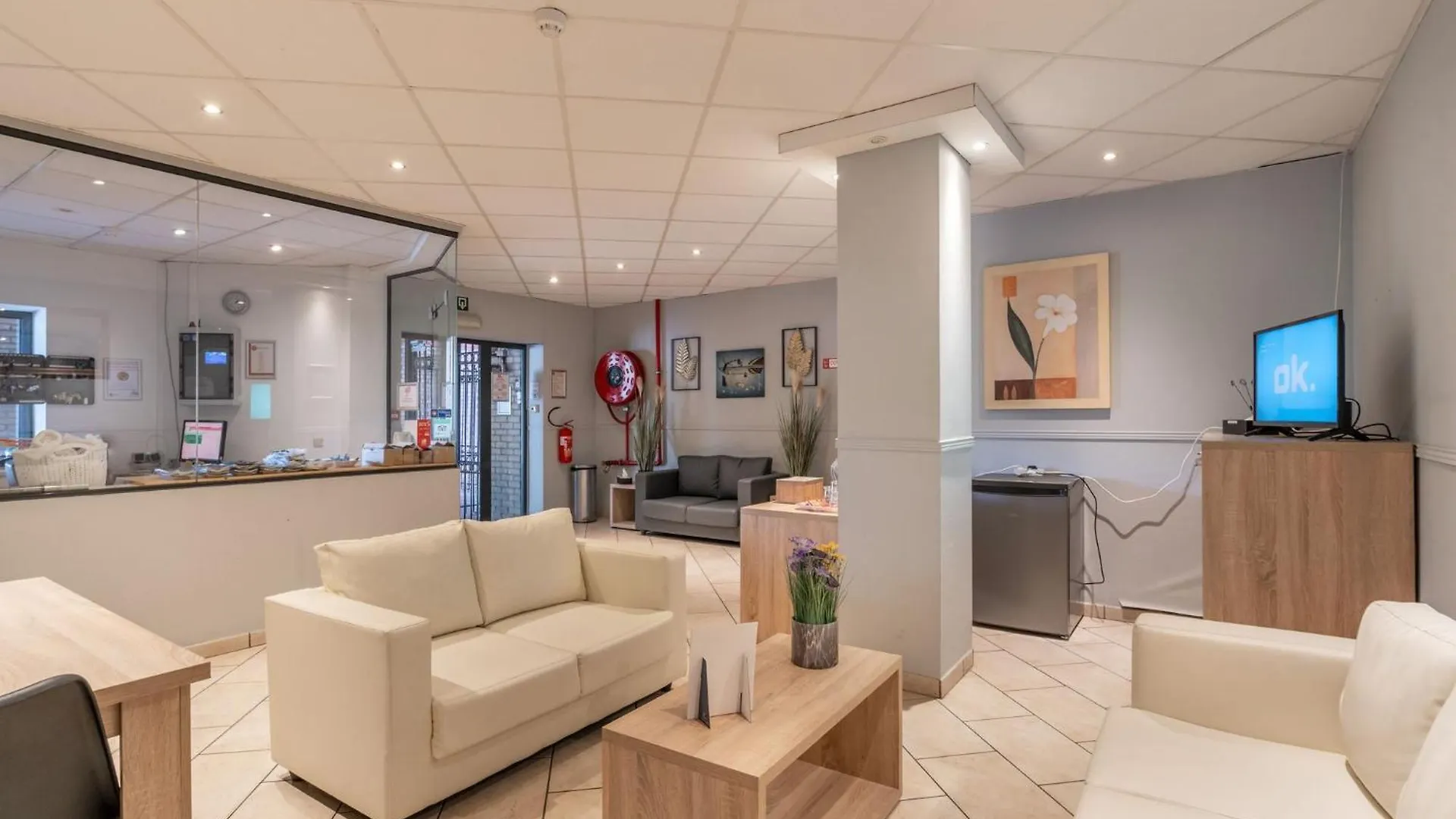 Guest house Room In Studio - Studio Triple Near Noord Station Sint-Jans-Molenbeek